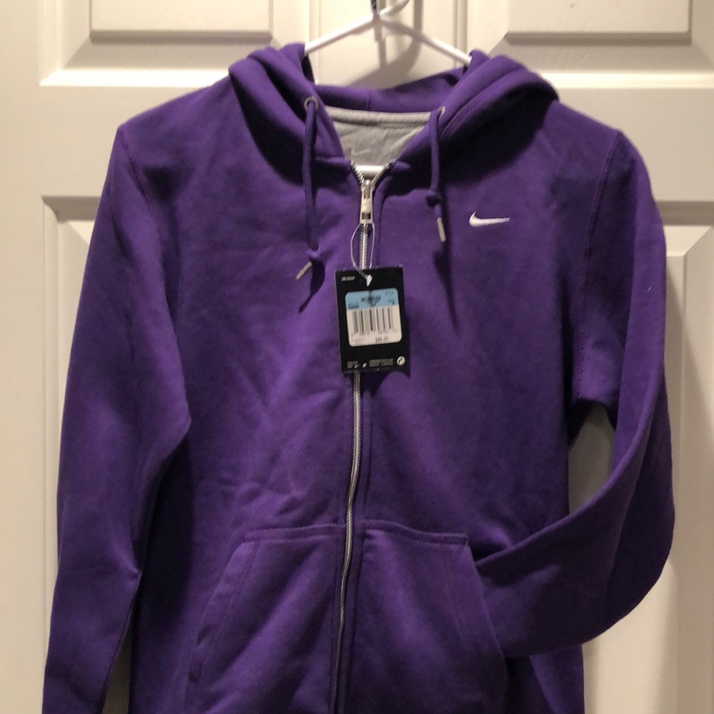 🆕 Nike Zip-up Hoodie